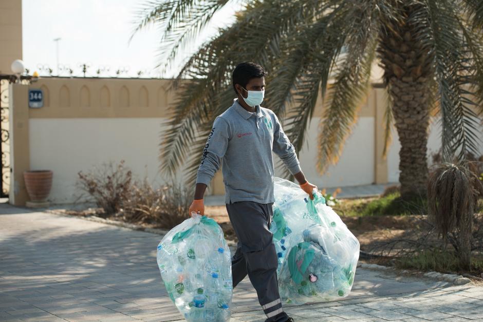 Recapp app UAE free-of-charge door-to-door recycling service