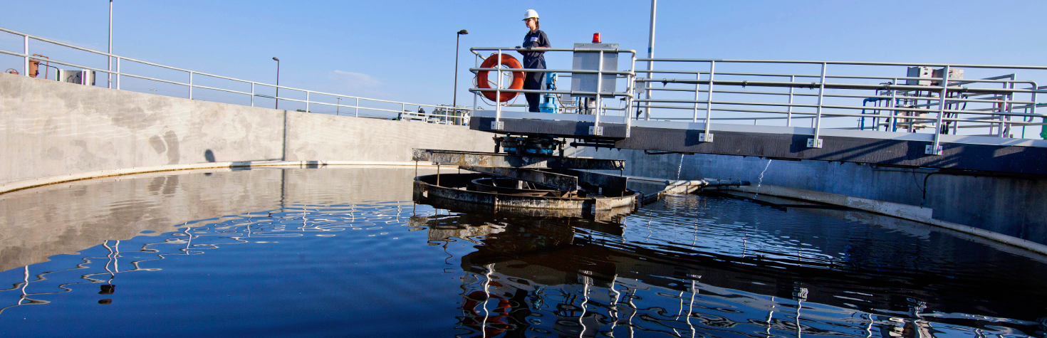 Background image for PFAS : relever le défi de la pollution de l’eau pour répondre aux besoins des villes et des industries