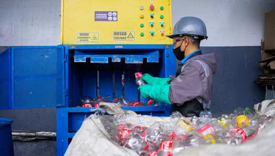 In Colombia, Veolia recycles waste for Coca-Cola.