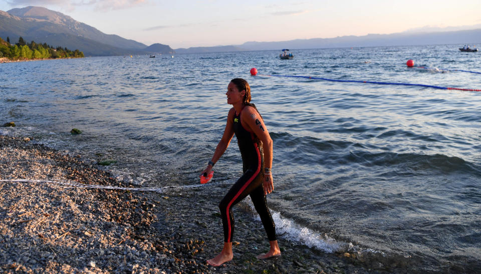 Caroline Jouisse en bord de mer