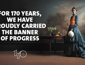 170 years Veolia: woman in period dress