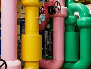 Set of ducts in a heat production site