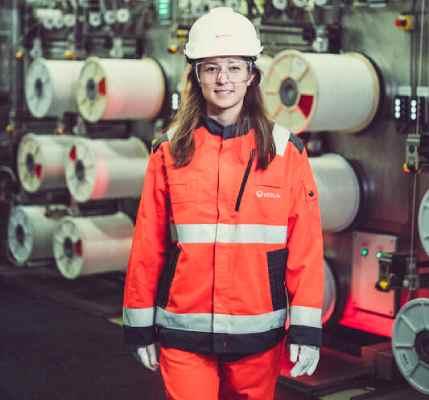 Portrait photo of Dorottya, Production Supervision Team Leader at the Oroszlány site, in Hungaryr