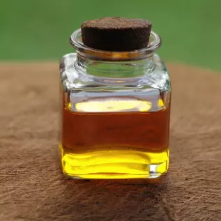 Black soldier fly larva oil