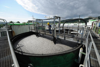 Traitement physico-chimique de l'eaux usées contaminées par des matières toxique