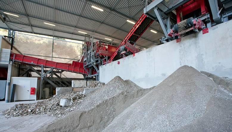 entrepôt déchets de chantier du quartier de la Lingostière à Nice 