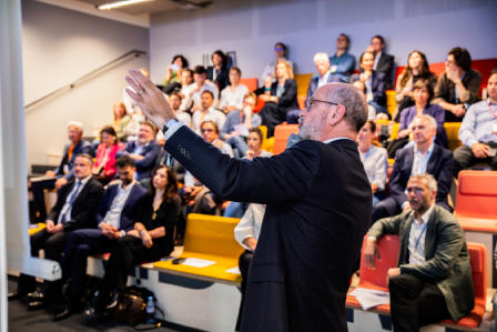 Terra Academia Jean Michel Blanquer, les neuf règles issues des échanges du collectif +1, illustrent l'importance de la coopération dans la transformation écologique.