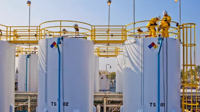Traitement des déchets dangereux, Techniciens Veolia