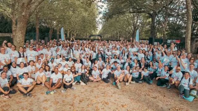 Participants in the diversity race organized by Veolia